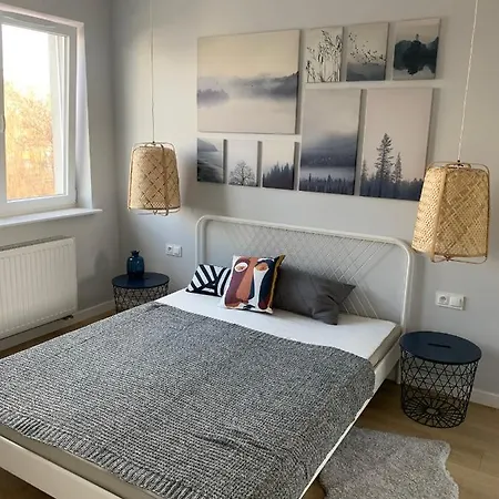 - Apartament *